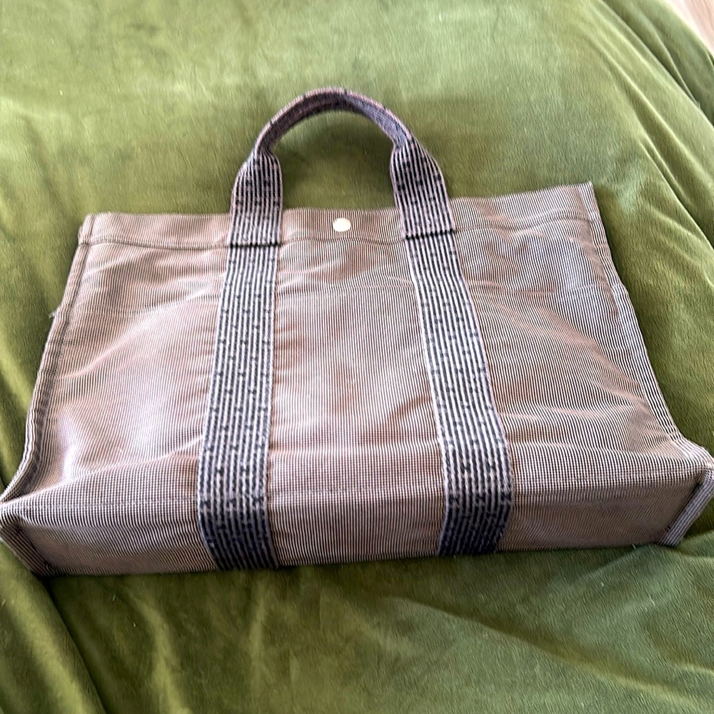 Hermès Gray and Black Canvas Shoulder TOTE EUC🩶🩶🖤🖤